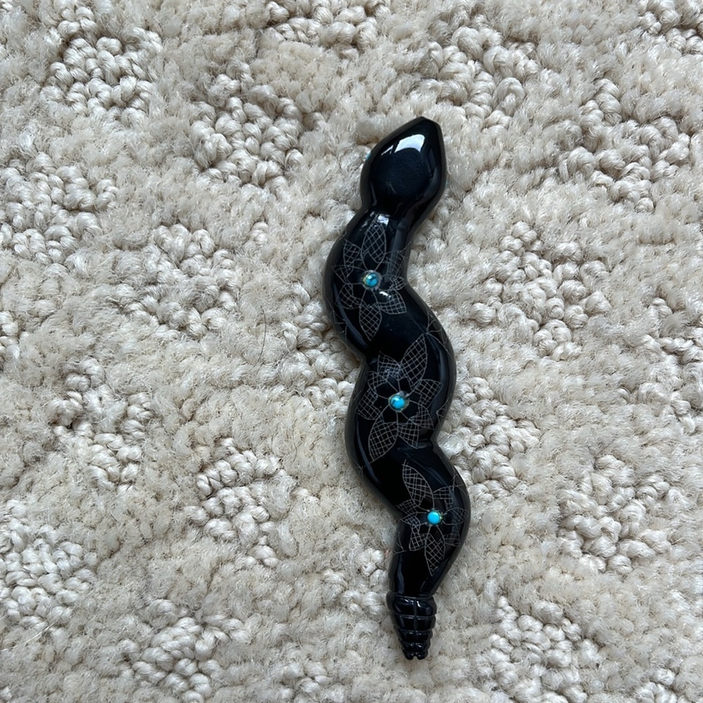 Handcrafted stone - Picture 4 of 4